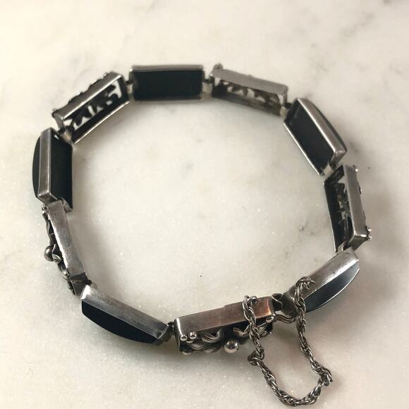 Antique Sterling Silver Link Onyx Bracelet, Flowers - Picture 9 of 11